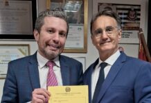 Jura pede e Fausto Pinato garante R$ 400 mil para reforma do velório municipal