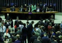 Câmara revoga novo seguro DPVAT e limita bloqueio de emendas