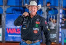 Locutor mais técnico e premiado do Brasil, Almir Cambra vai narrar montarias do Votu International Rodeo