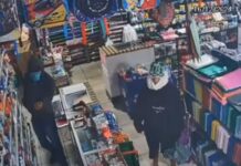 Dois homens são presos após assaltarem livraria com arma falsa em Mirandópolis