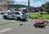 Serralheiro morre ao bater motocicleta na lateral de carro em Araçatuba