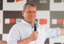 Tarcísio planeja evento com prefeitos para apresentar propostas de parceria