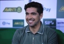 Abel quer mais três reforços e diz que dividirá Palmeiras em dois no começo do Paulistão