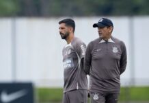 Comissão técnica do Corinthians volta aos trabalhos no CT e intensifica planejamento para 2025