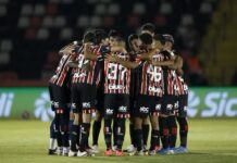 São Paulo vai avaliar titulares após viagem aos EUA para definir se terá força máxima contra o Guarani