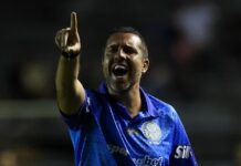 João Martins admite pressão no Palmeiras por vaga nas quartas, mas diz: “Pensar só em nós”