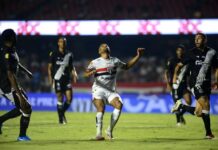 Lucas sai em defesa de Zubeldía no São Paulo e afirma: “Não é culpa do treinador, é culpa da gente”