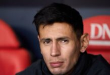 Com Angileri, Corinthians chega a quatro laterais-esquerdos e estuda pelo menos uma saída