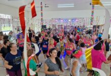 Prefeitura proporciona integração para a terceira idade através do Carnaval