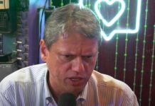 Tarcísio nega ter elogiado urnas eletrônicas: “Falei da Justiça Eleitoral”