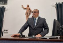 Ricardo Bozzo toma posse na Câmara