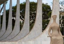 Brasil recua seis posições em ranking de democracia, aponta The Economist