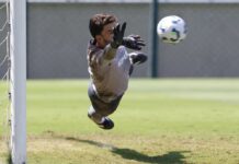 São Paulo encerra longa preparação para a estreia, e Zubeldía ganha reforço na defesa