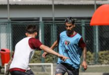 Zubeldía foca atividade de posse de bola