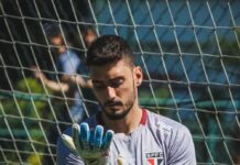 São Paulo anuncia renovação de contrato do goleiro Rafael