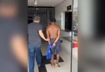 Polícia prende suspeito de esfaquear homem por ciúmes da ex-companheira em bar