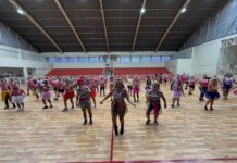 Prefeitura oferece aulas gratuitas noturnas de zumba no Ginásio Mário Covas a partir de segunda-feira