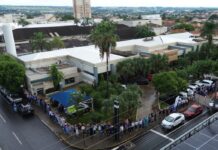 Abraço simbólico marca o 75º aniversário da Santa Casa de Votuporanga