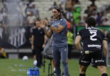 Zubeldía lamenta erro em gol do Ceará e festeja ascensão de jovens no São Paulo: “Estamos felizes”