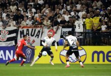 Corinthians é derrotado em casa pelo Huracán na estreia da Sul-Americana