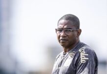 Teixeira define que César Sampaio continua como técnico do Santos nesta semana