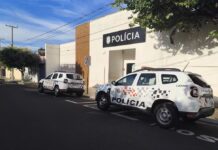 Homem é preso por injúria racial após xingar vizinho de ‘macaco’ e ‘saci’ em Birigui