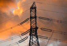 Conta de luz terá bandeira vermelha em junho, anuncia Aneel