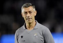 Caixinha aciona Santos na Fifa por multa rescisória, e clube insiste em acordo por parcelamento