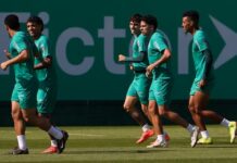 Abel comanda treino tático e prepara mudanças contra o Bolívar