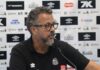 Cleber Xavier vê evolução no Santos, mas lamenta pontaria: “Se fosse justo, seria empate”