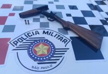 Ajudante é preso suspeito de atirar com garrucha contra a ex-namorada e o ex-companheiro dela