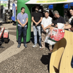 por