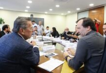 Deputado Carlão Pignatari conduz reunião com prefeitos e reforça parceria com Secretaria de Habitação para atender demandas municipais