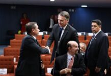 Bolsonaro ‘enxugou’ minuta de golpe e apostava em pressão popular para mudar eleições