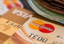 Juros do cartão de crédito sobem a 449,9% ao ano