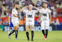 Rollheiser supera irregularidade e vira protagonista do Santos na ausência de Neymar