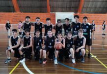 Basquete do Colégio Anglo de Votuporanga é campeão nos JEESP