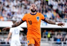 Corinthians libera Memphis, Carrillo e Martínez para férias; trio não volta ao Brasil após Data Fifa