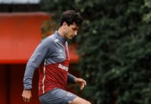 Em meio a desfalques, Zubeldía pode mostrar novidades contra o Vasco