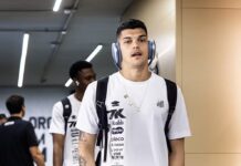 Gabriel Brazão se diz feliz no Santos e deixa futuro nas mãos dos empresários e da diretoria