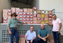 Irmãos doam mais de 800 litros de leite para a Santa Casa