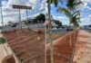 Revitalização da Avenida Emílio Arroyo avança para novas etapas com foco no paisagismo