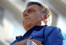 Bolsonaro é alvo de buscas da PF e terá de usar tornozeleira eletrônica por ordem do STF