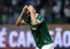 Flaco López recebe terceiro amarelo e desfalca o Palmeiras contra o Atlético-MG