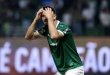 Flaco López recebe terceiro amarelo e desfalca o Palmeiras contra o Atlético-MG