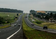 Motorista é feito refém e caminhão é roubado na Rodovia Euclides da Cunha