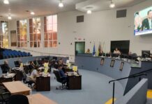 Por falta de informação sobre projeto, Câmara paralisa sessão extraordinária