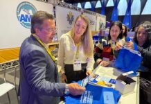 Deputado Carlão Pignatari destaca a importância da formação continuada de professores na 10ª edição do CIENP 2025