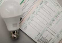 Aneel confirma bandeira vermelha 2 em agosto; veja como economizar na conta