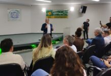 Secretário de Desenvolvimento Econômico pede calma e defende ‘negociação’ com os EUA